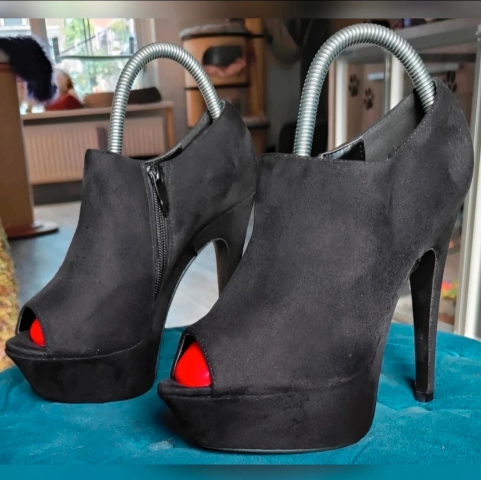 Black suede platform pumps Chassé size 38 – photo 4